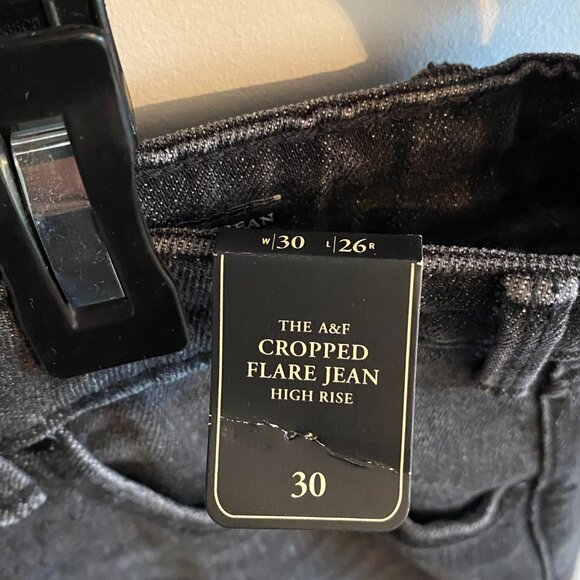 Abercrombie and Fitch Black Grey Cropped Flare Denim Jeans with Step-Hem - Picture 6 of 8